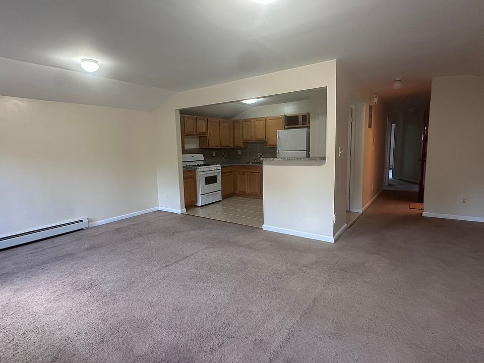 1st image of 10845 157th St Floor 1