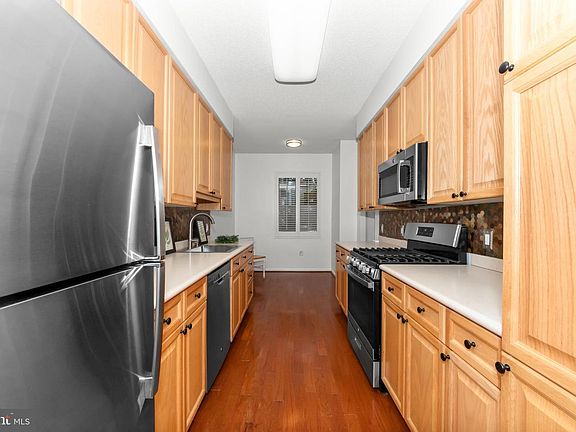 5th image of 940 Astern Way Unit 102A
