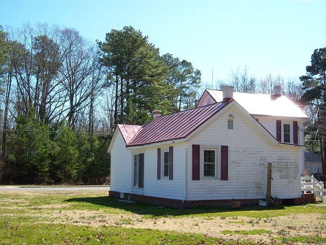 2nd image of 327 Timberneck Rd