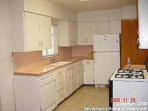 3rd image of 439 Wayside Dr