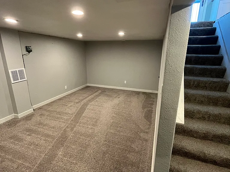 4691 S Bannock St — Photo 13