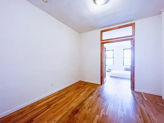 Rented by Compass | media 19