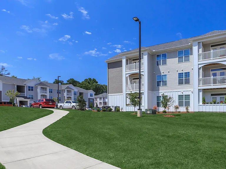 Riverstone Apartments at Long Shoals — Photo 88