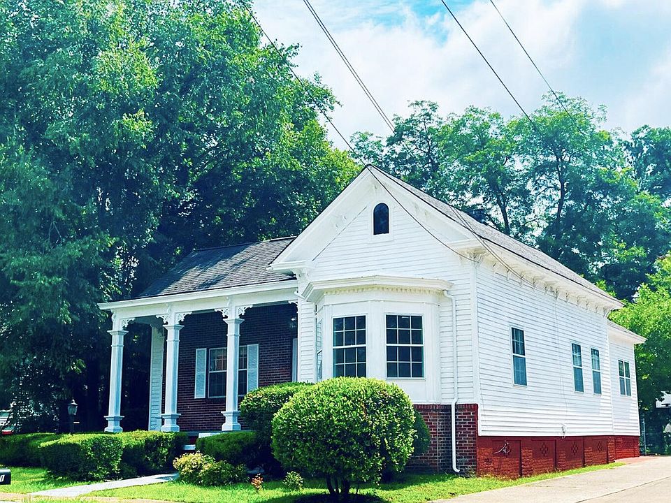 1st image of 411 7th St S