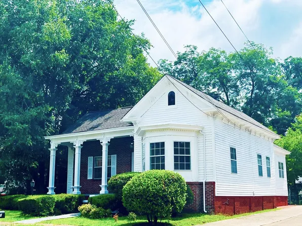 411 7th St S, Columbus, MS 39701