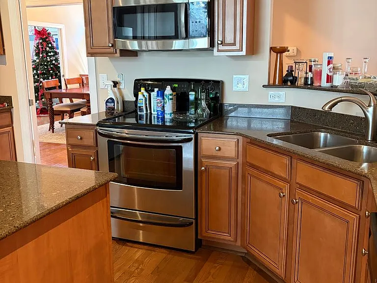 125 Gramercy Ct — Photo 9