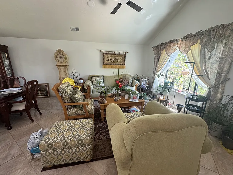 278 Nottingham Ln — Photo 14