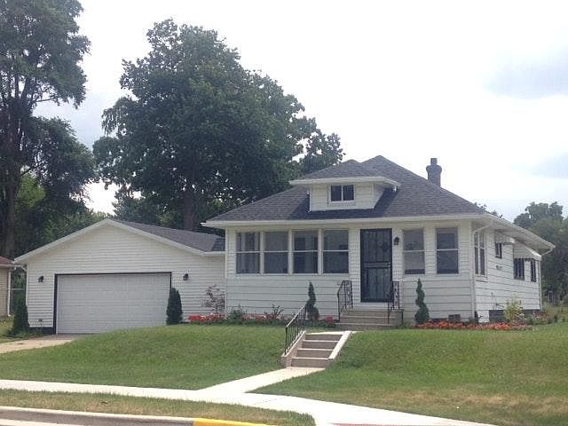 1st image of 1202 Corby Blvd
