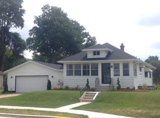 1202 Corby Blvd, South Bend, IN 46617