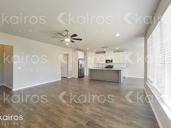 3rd image of 2701 Knoll Dr