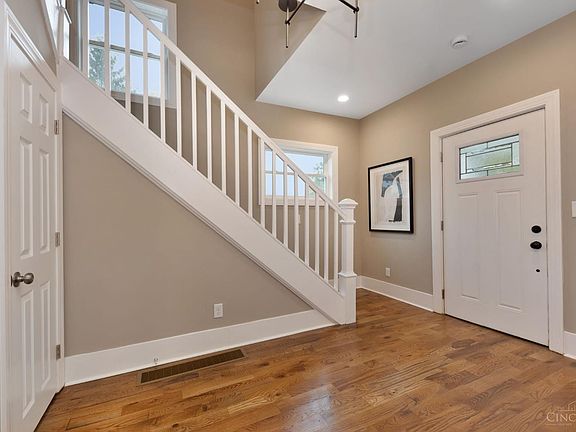 5th image of 6022 Bramble Ave