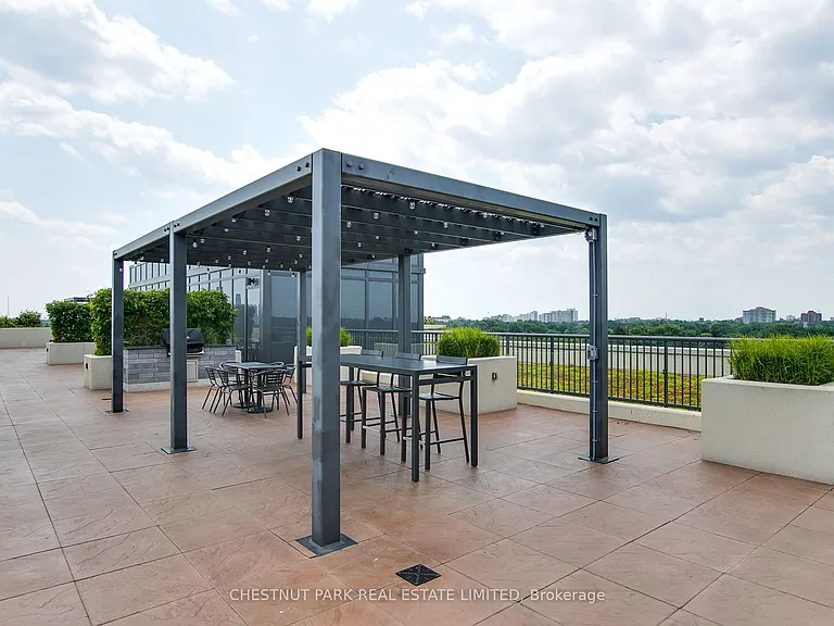1700 Avenue Rd #Penthouse 706 — Photo 41