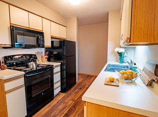 Plymouth Square, Minneapolis, MN 55446