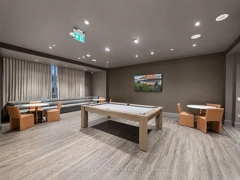 39 Roehampton Ave #2301 — Photo 32