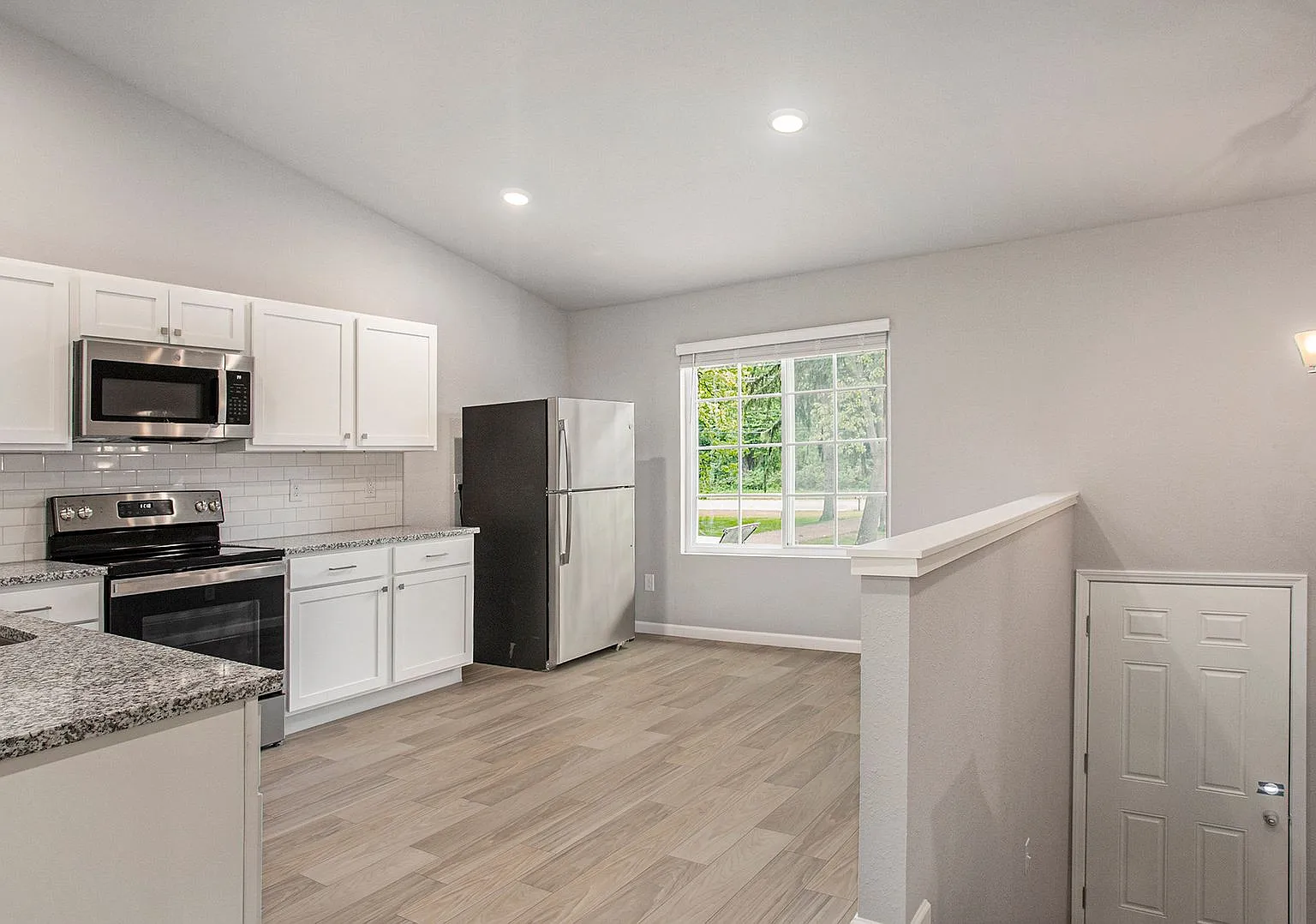 Move In Special: Get August & September Rent FREE! Move in by August 31st to receive FREE rent fo... — Photo 2