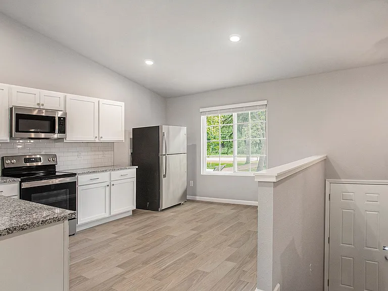 5485 E Karen Ct — Photo 2