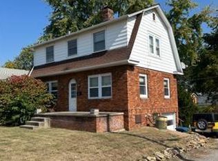 216 N Amos Ave, Springfield, IL 62702