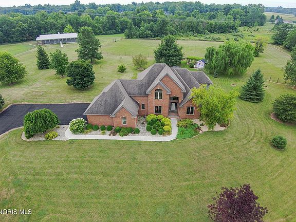 4th image of 9119 Pierce Dr