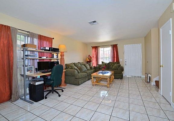 3rd image of 1816 Bluehaven Ct