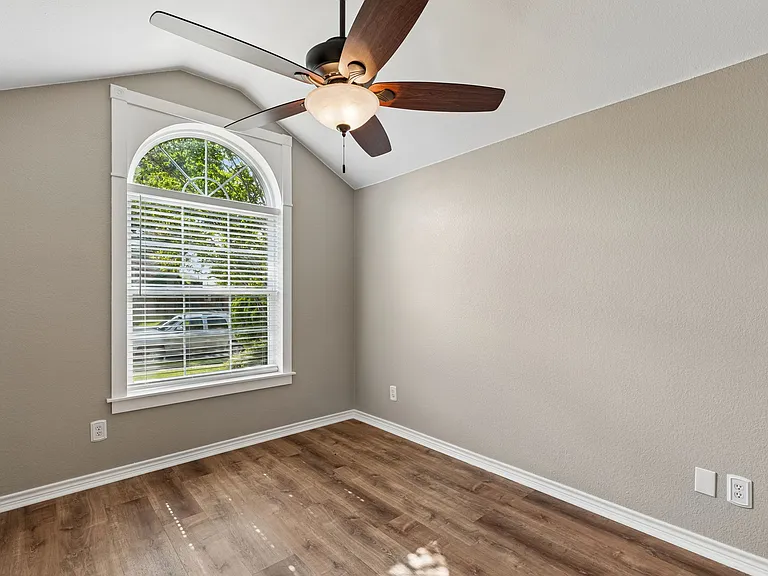 8109 Wharf St — Photo 19