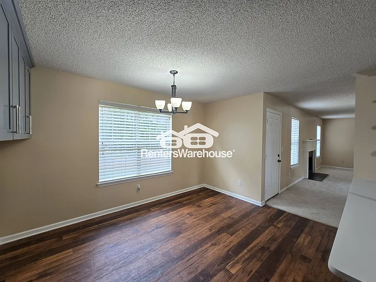 1576 Rogers Crossing Dr — Photo 17