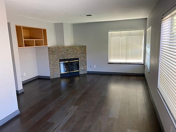 3rd image of 4282 Verdigris Cir
