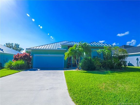 2nd image of 482 NW Emilia Way