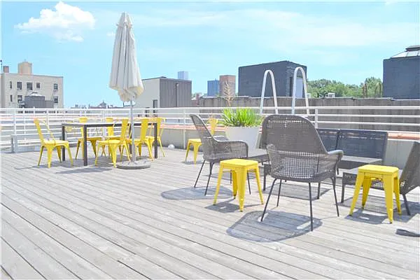 Sold by R New York | media 6