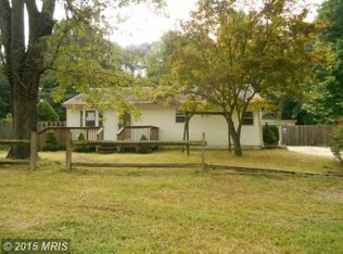 653 Powhatan Beach Rd, Pasadena, MD 21122