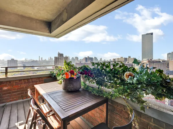 268 East Broadway image 19 of 38