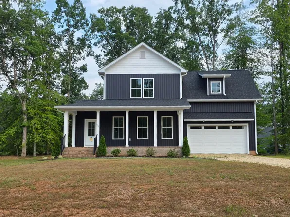 639 Noahs Landing Dr, Bumpass, VA 23024