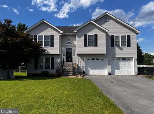 120 Isaac Dr, Bunker Hill, WV 25413