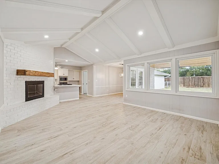 2127 Blue Willow Dr — Photo 12