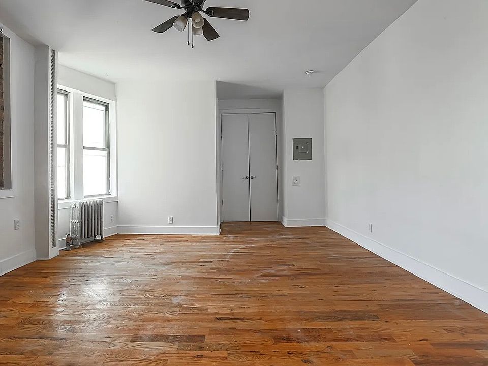 1st image of 60 Clarkson Ave #3D