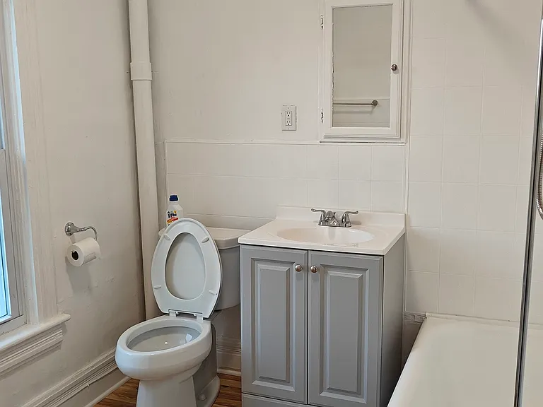 13 Springside Ave — Photo 2
