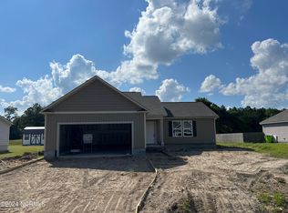 108 Trellis Ln, Vanceboro, NC 28586