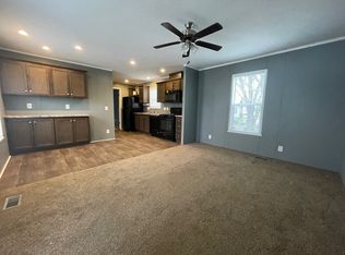 20751 Foster Dr #248, Clinton Township, MI 48036