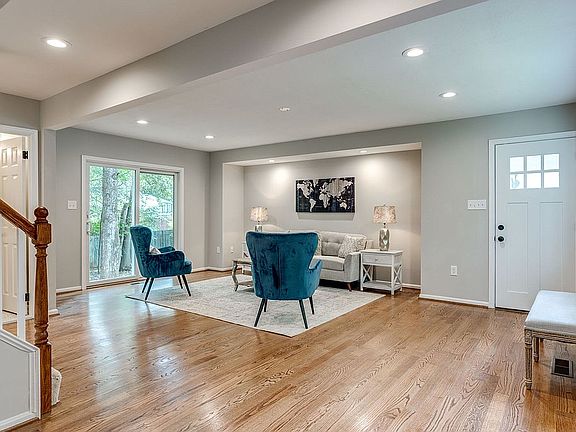3rd image of 12628 Glenbrooke Woods Dr