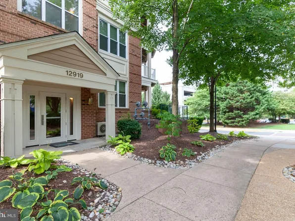 12919 Alton Sq APT 302, Herndon, VA 20170