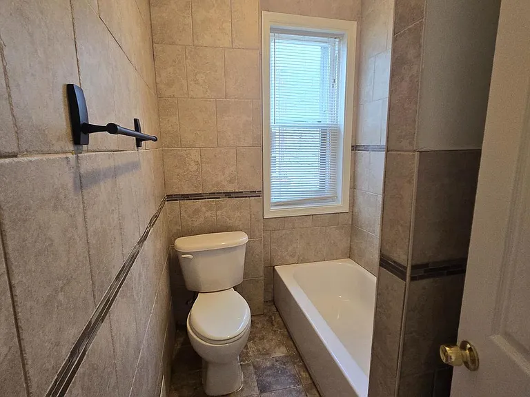 5630 Addison St — Photo 15
