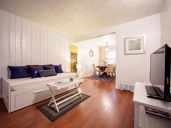 4th image of 51 King Ave Unit C