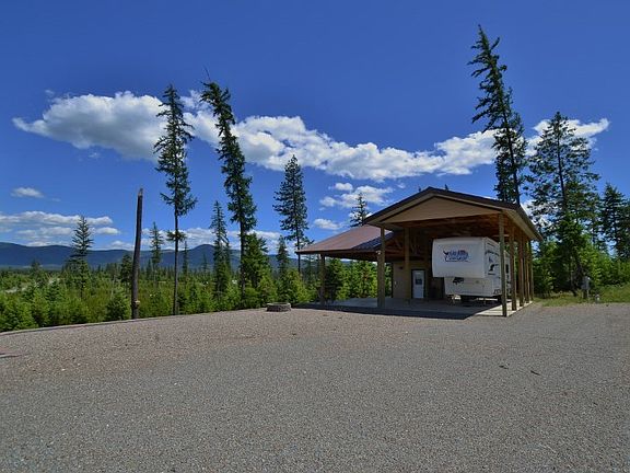 5th image of 381 Panorama Dr