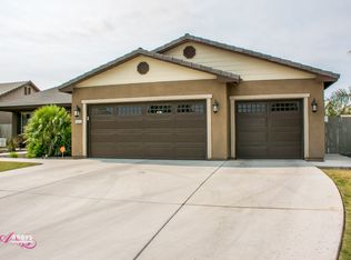10113 Revere Beach Dr, Bakersfield, CA 93314