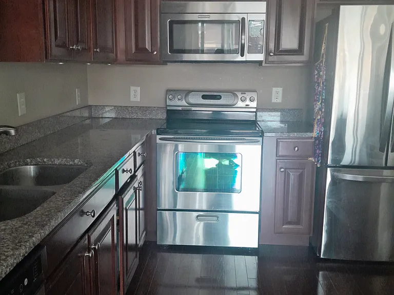 22 Avenue At Port Imperial #512 — Photo 4