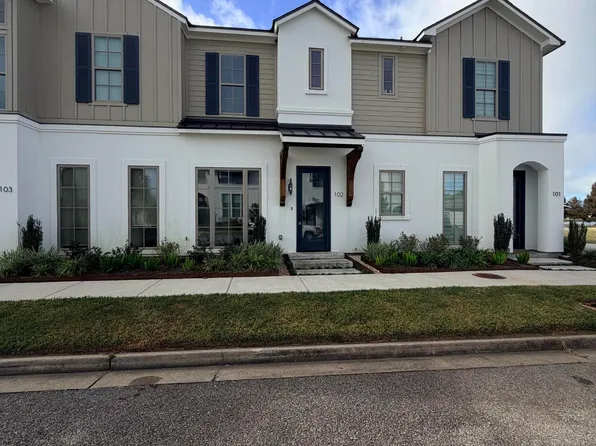 115 Gaunt Ln #102, Youngsville, LA 70592