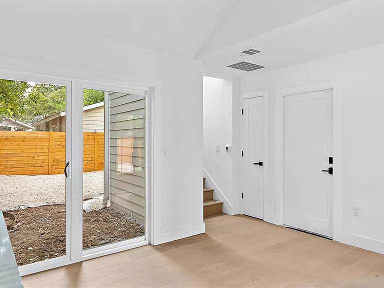 2813 Prado St #2 — Photo 8