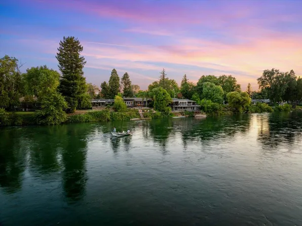 3301 Riverside Dr, Anderson, CA 96007