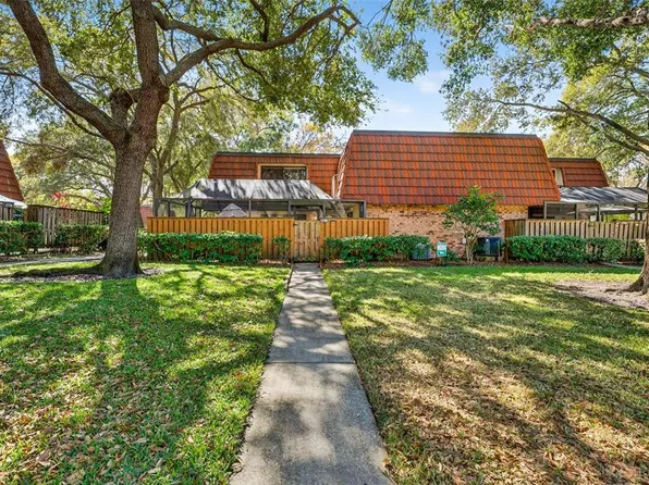 2708 9th Ct, Palm Harbor, FL 34684