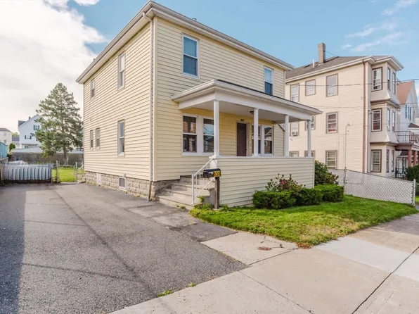 639 Dwelly St, Fall River, MA 02724
