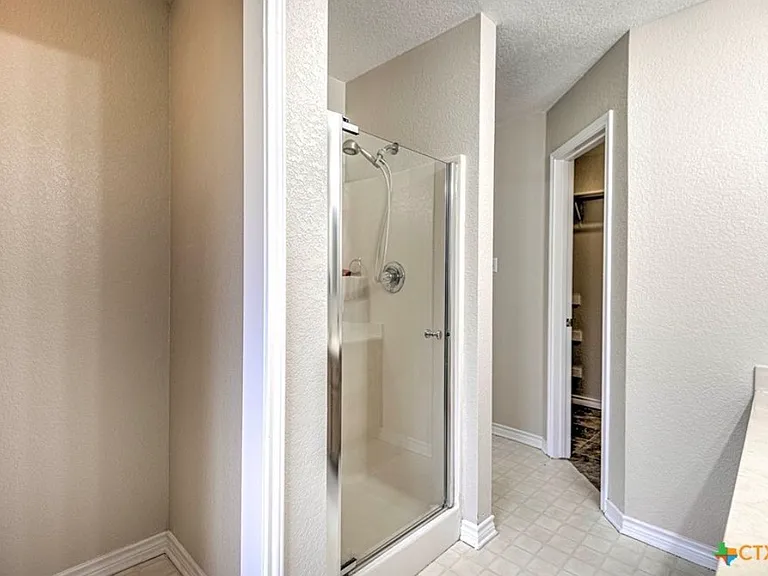 5009 Joseph Dr — Photo 18